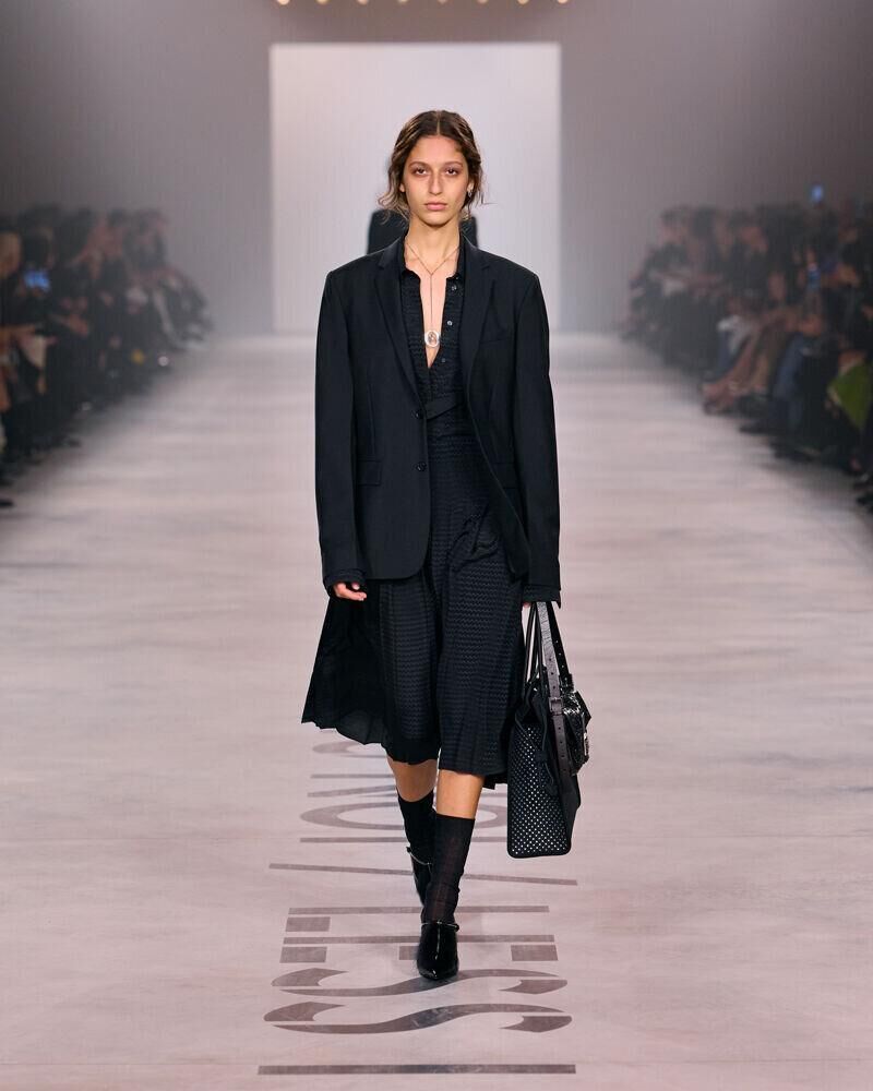 Le défilé Fendi automne-hiver 2026-2027 de Maria gracia Chiuri