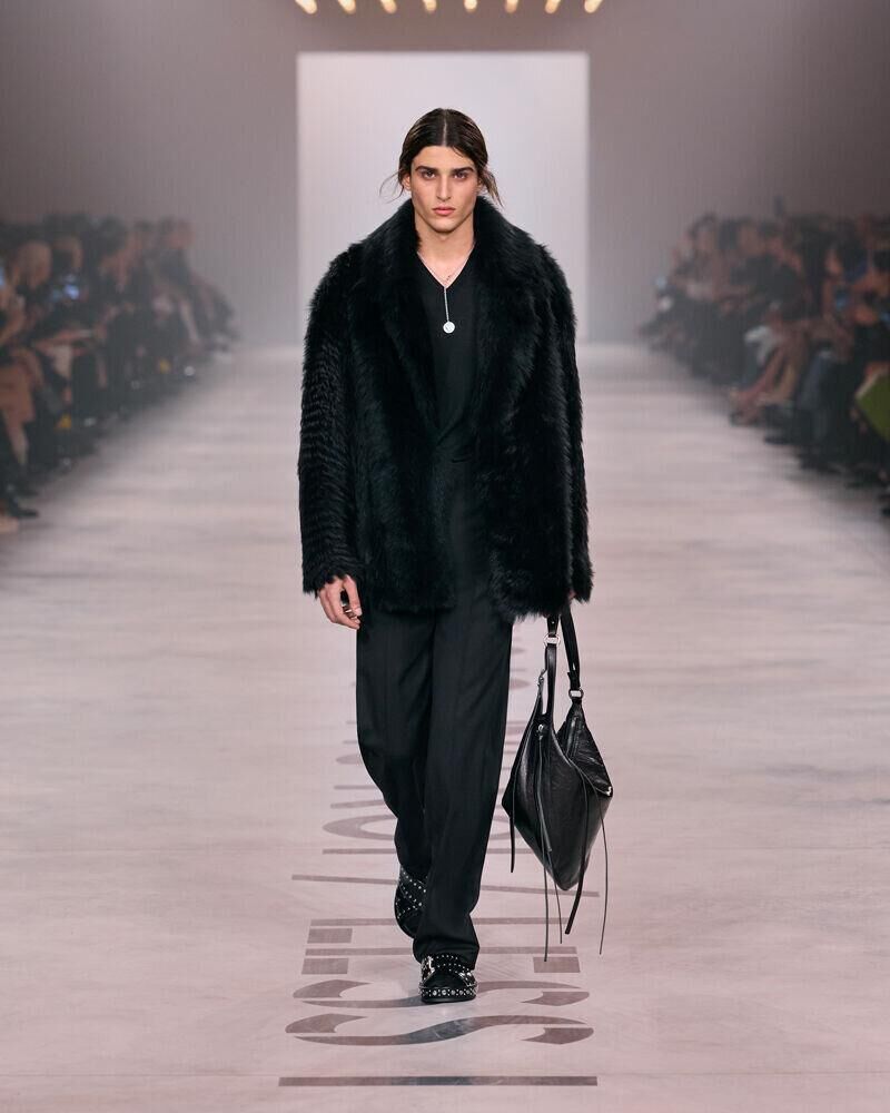 Le défilé Fendi automne-hiver 2026-2027 de Maria gracia Chiuri