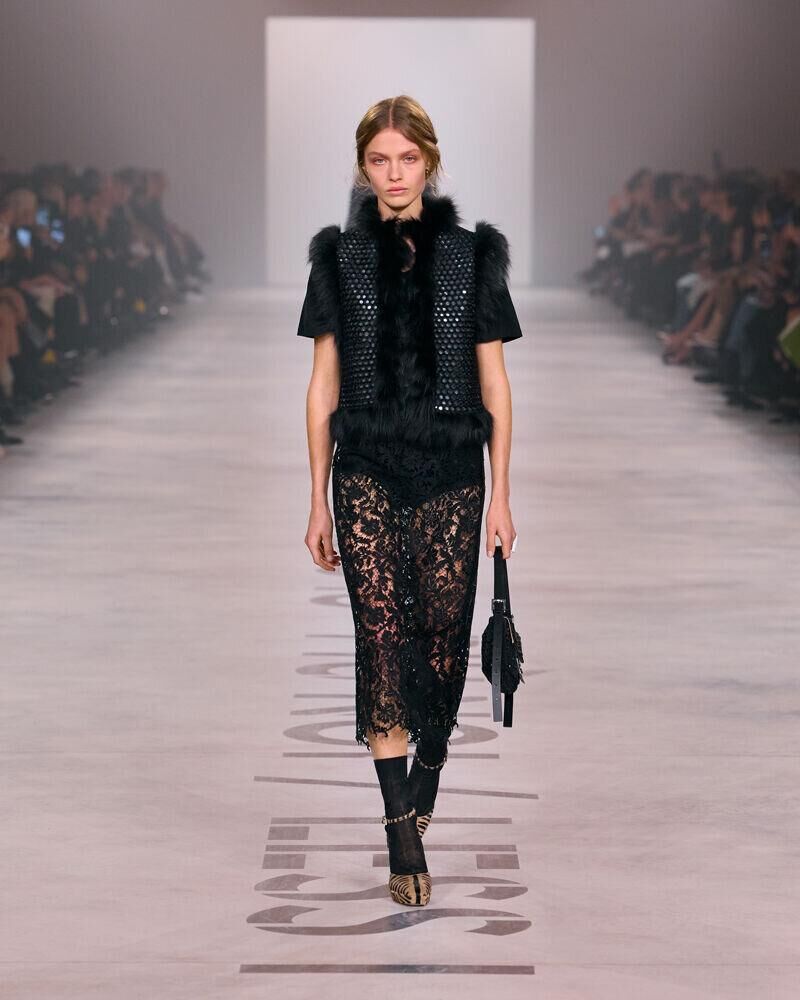 Le défilé Fendi automne-hiver 2026-2027 de Maria gracia Chiuri