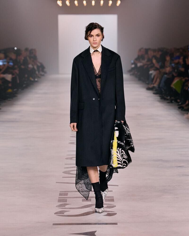 Le défilé Fendi automne-hiver 2026-2027 de Maria gracia Chiuri