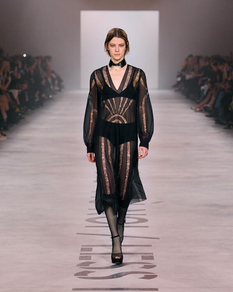 Le défilé Fendi automne-hiver 2026-2027 de Maria gracia Chiuri