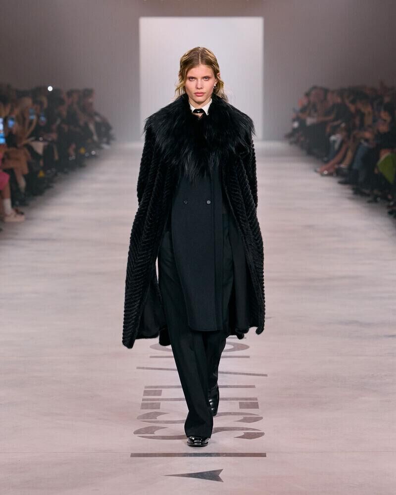 Le défilé Fendi automne-hiver 2026-2027 de Maria gracia Chiuri