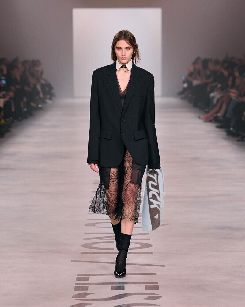Le défilé Fendi automne-hiver 2026-2027 de Maria gracia Chiuri