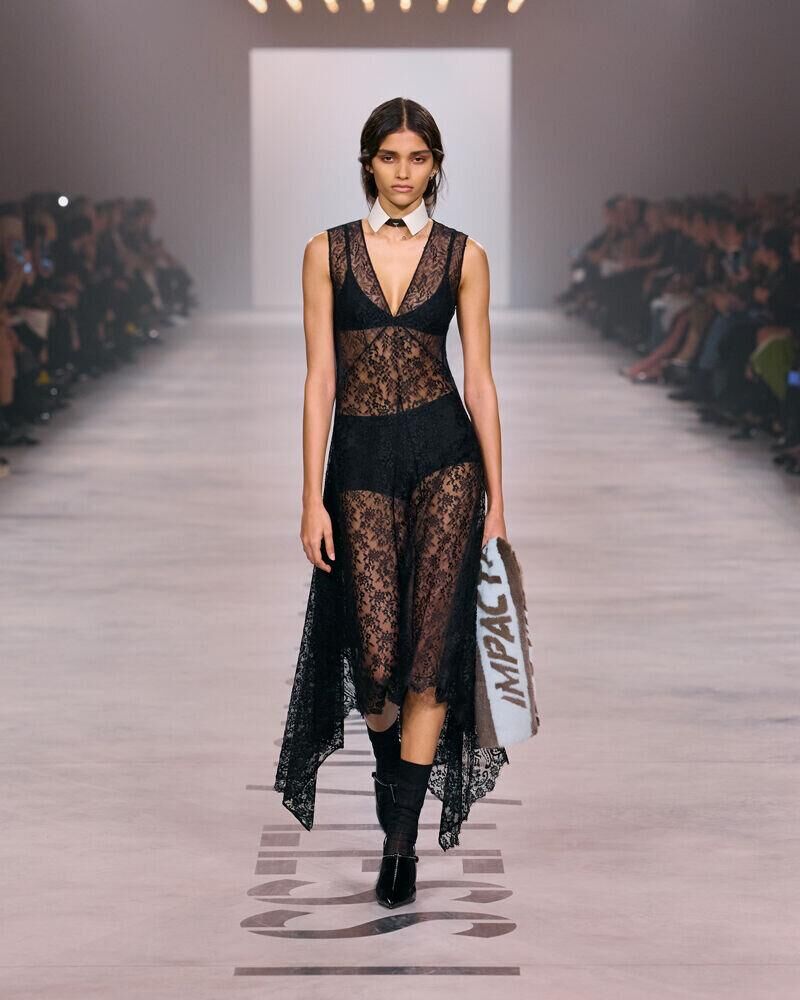 Le défilé Fendi automne-hiver 2026-2027 de Maria gracia Chiuri