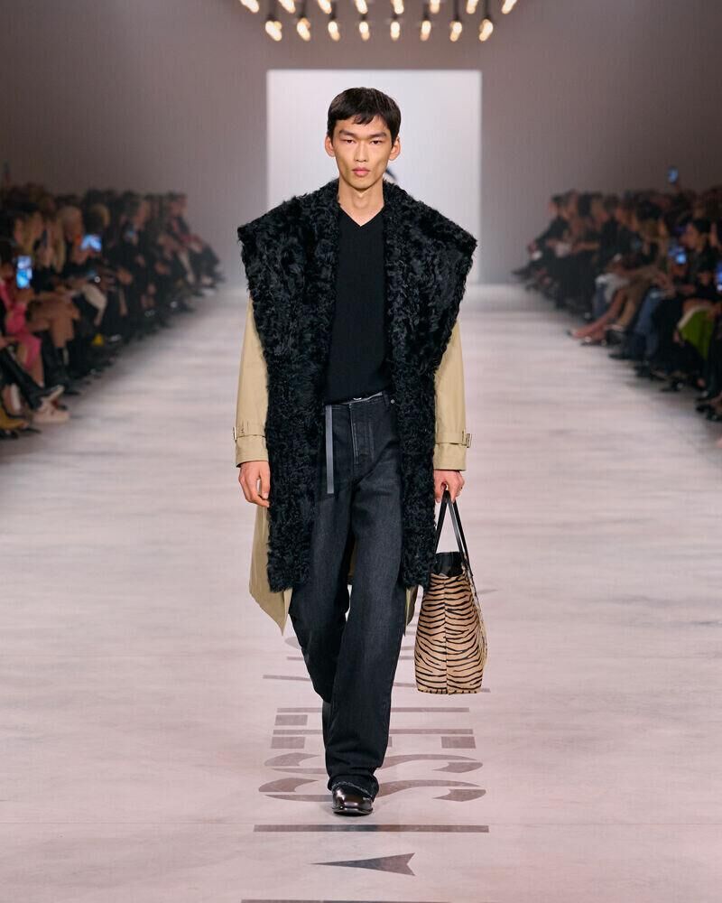 Le défilé Fendi automne-hiver 2026-2027 de Maria gracia Chiuri