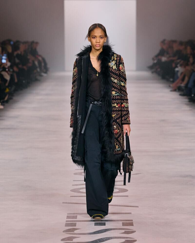 Le défilé Fendi automne-hiver 2026-2027 de Maria gracia Chiuri