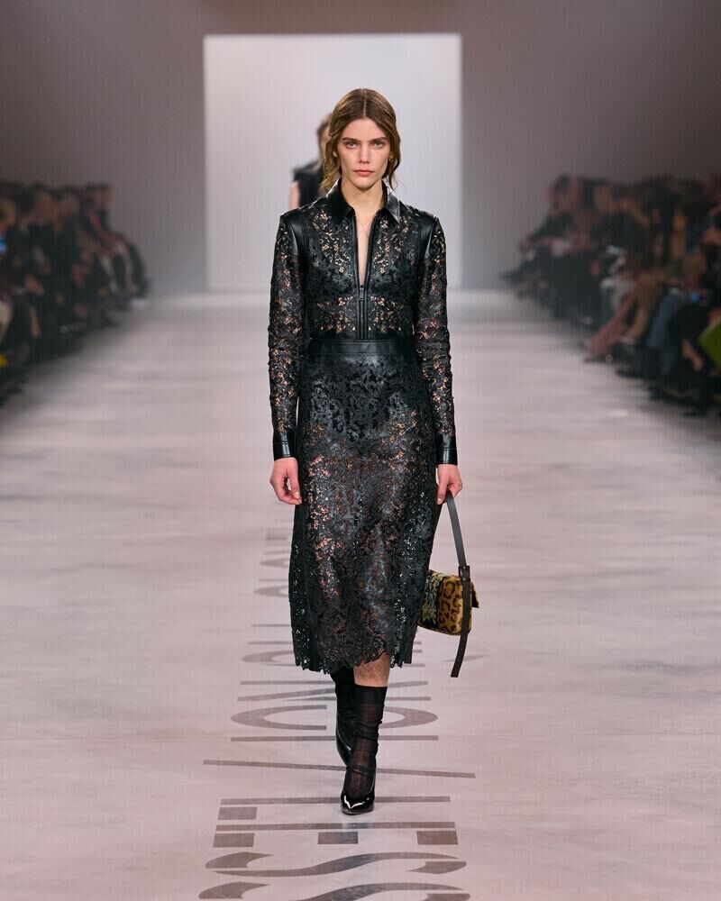 Le défilé Fendi automne-hiver 2026-2027 de Maria gracia Chiuri