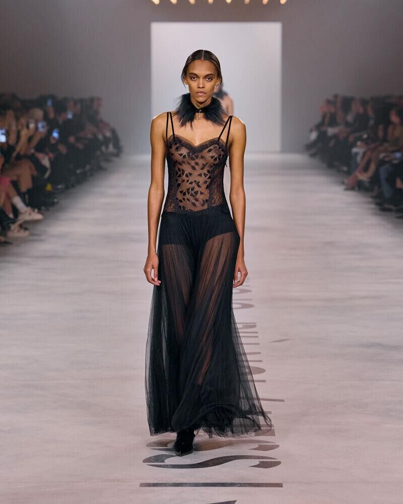 Le défilé Fendi automne-hiver 2026-2027 de Maria gracia Chiuri