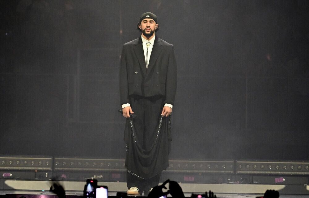 Bad Bunny lors d'un concert à la State Farm Arena, le 14 mai 2024 à Atlanta. © Paras Griffin/Getty Images.