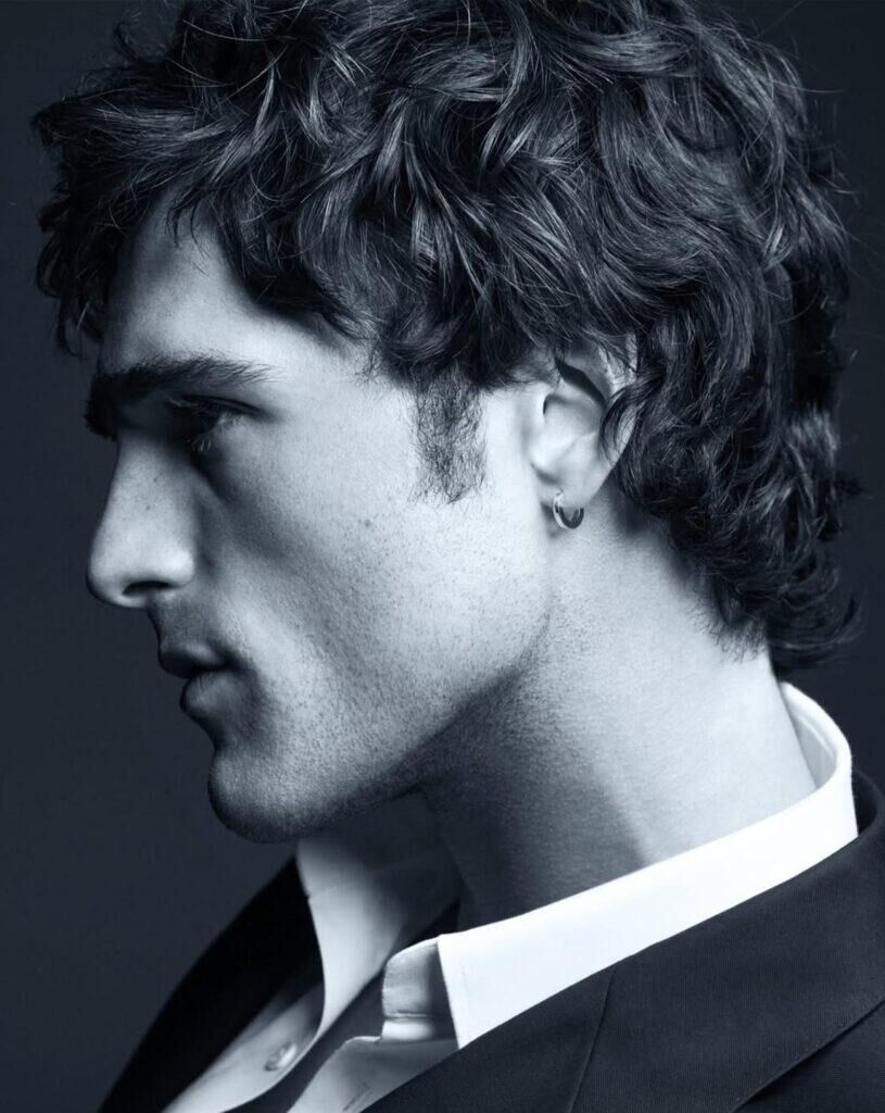 Jacob Elordi, nouveau visage du parfum Bleu de Chanel © Karim Sadli.