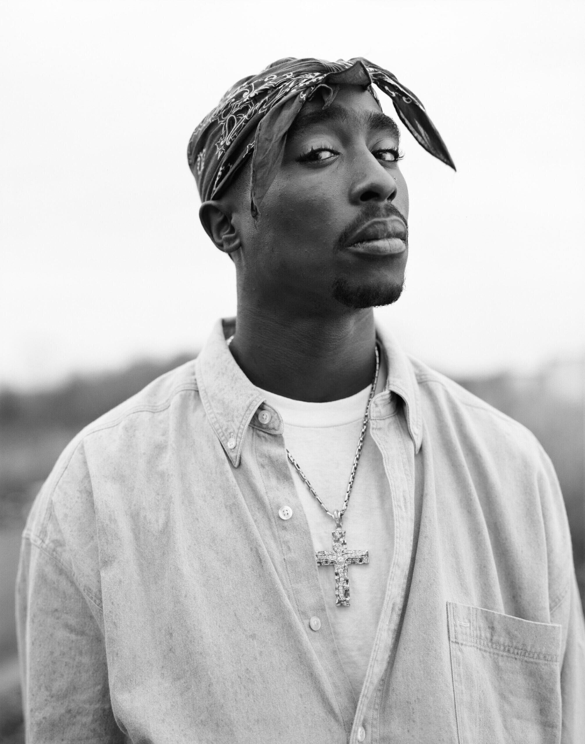 Photographie de Tupac Shakur par Dana Lixenberg en 1993 exposée à la MEP à Paris