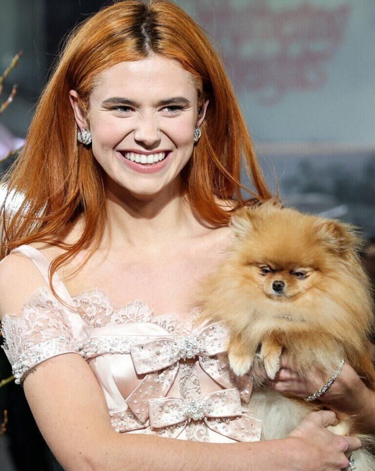 L'actrice Alison Oliver.