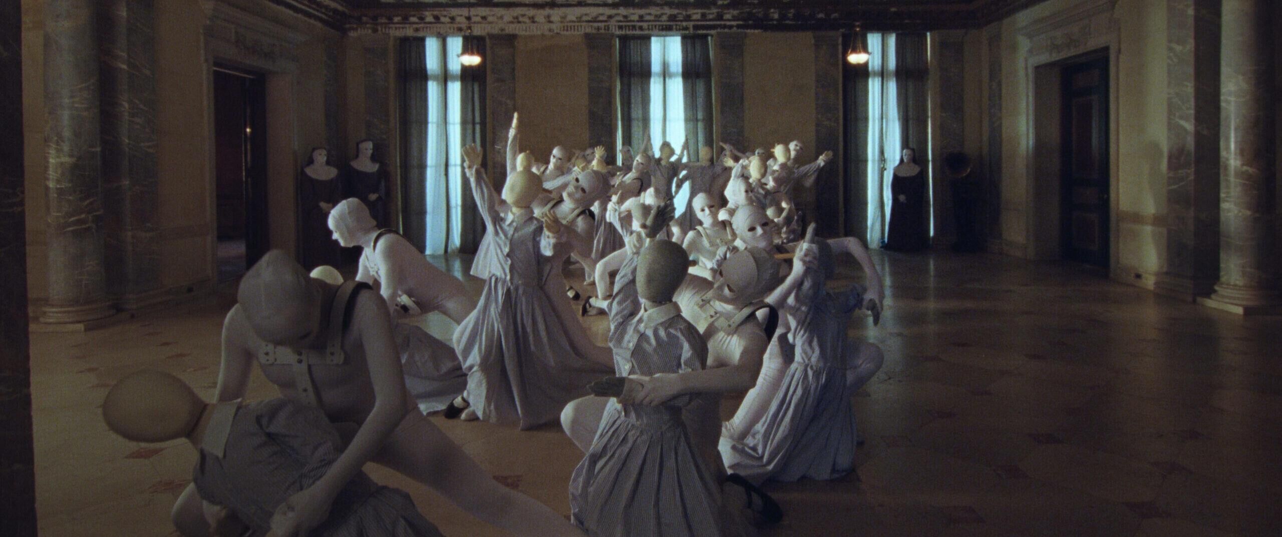 Le film Discipline – Miu Miu Women’s Tales #31 (2026) de Mona Fastvold.