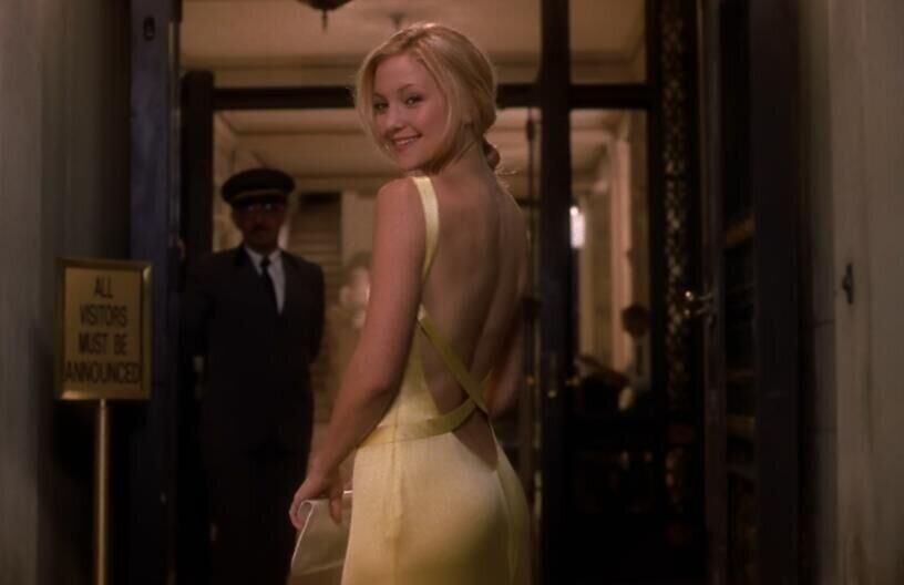 Kate Hudson en robe jaune dans Comment se faire larguer en dix leçons (2003)