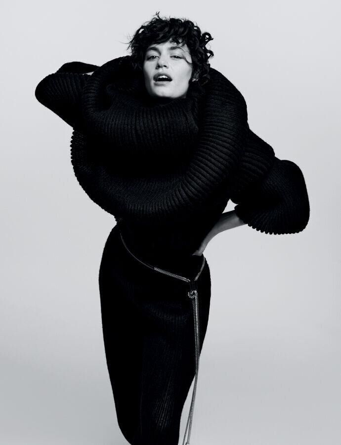 ella rumpf en louis vuitton