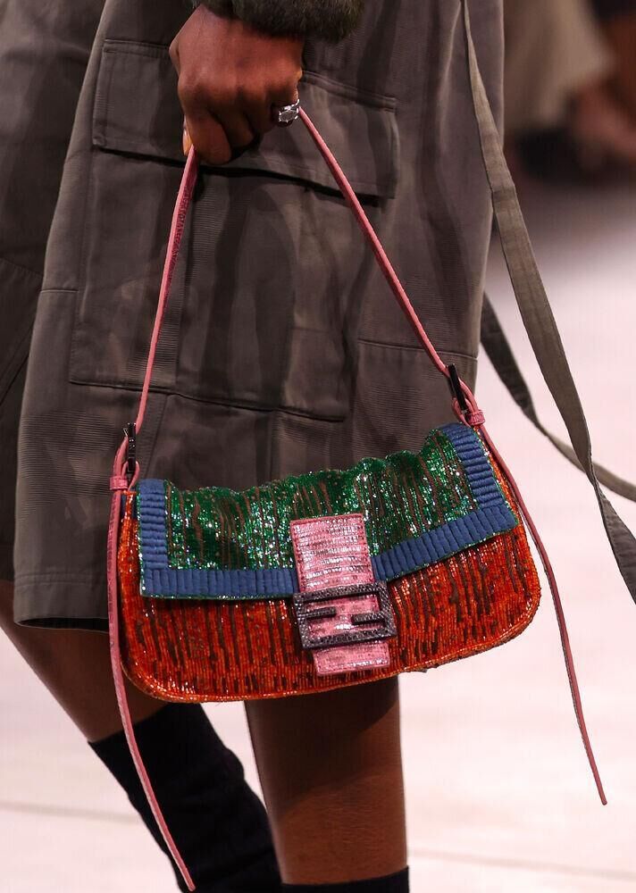 Le sac Fendi baguette par Maria Grazia Chiuri pour le défilé Fendi automne-hiver 2026-2027.
