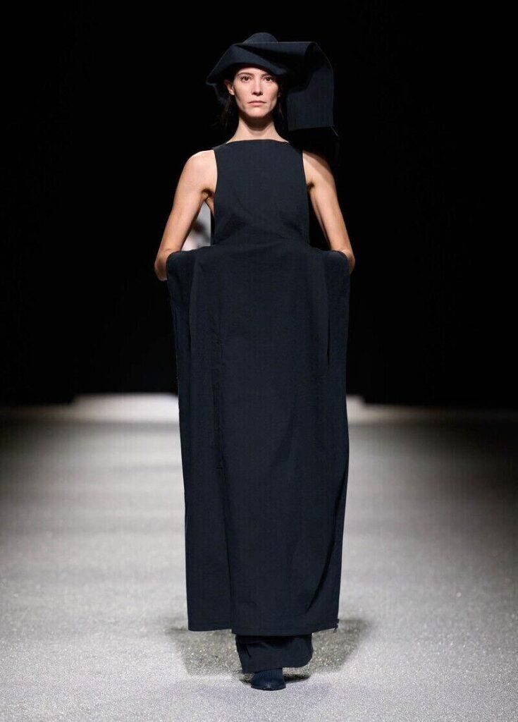 Le défilé Issey Miyake automne-hiver 2026-2027.