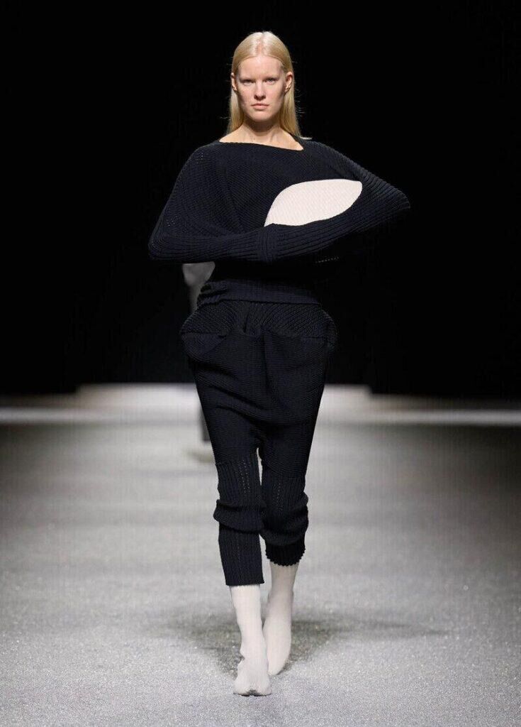 Le défilé Issey Miyake automne-hiver 2026-2027.