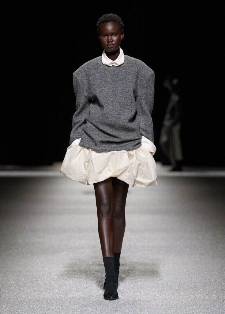 Le défilé Issey Miyake automne-hiver 2026-2027.