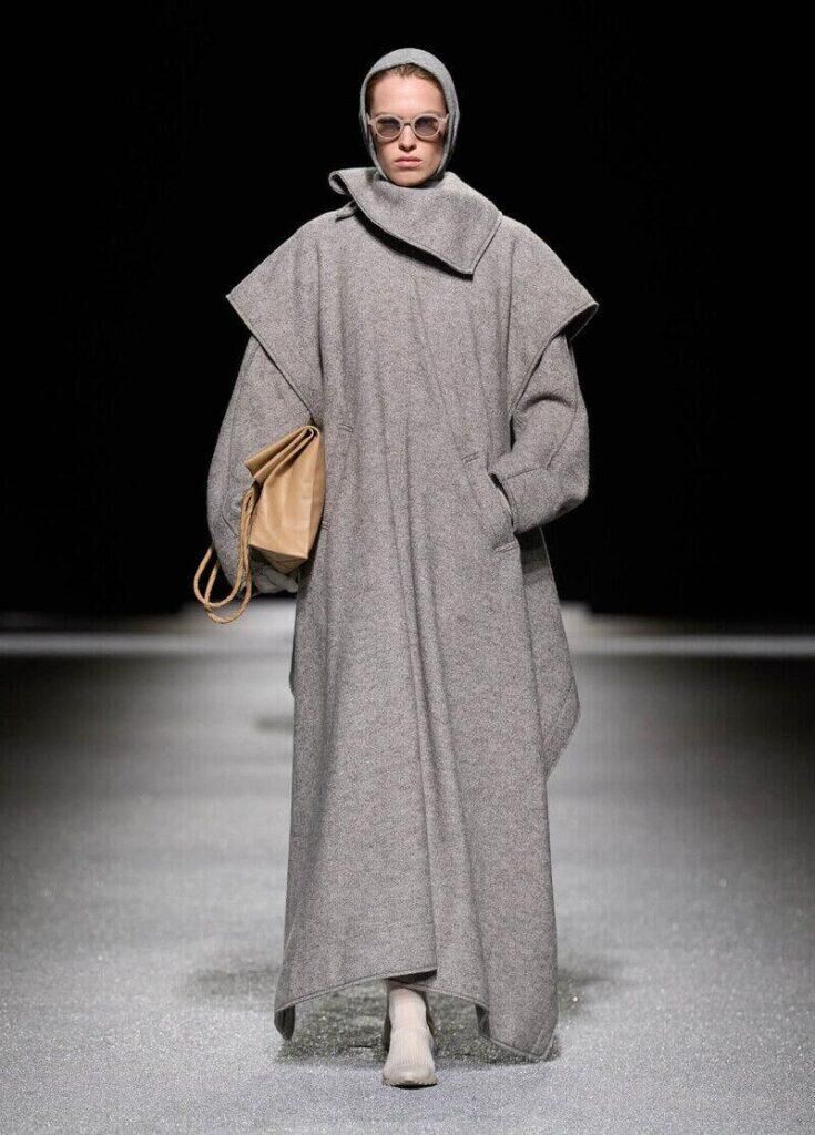 Le défilé Issey Miyake automne-hiver 2026-2027.