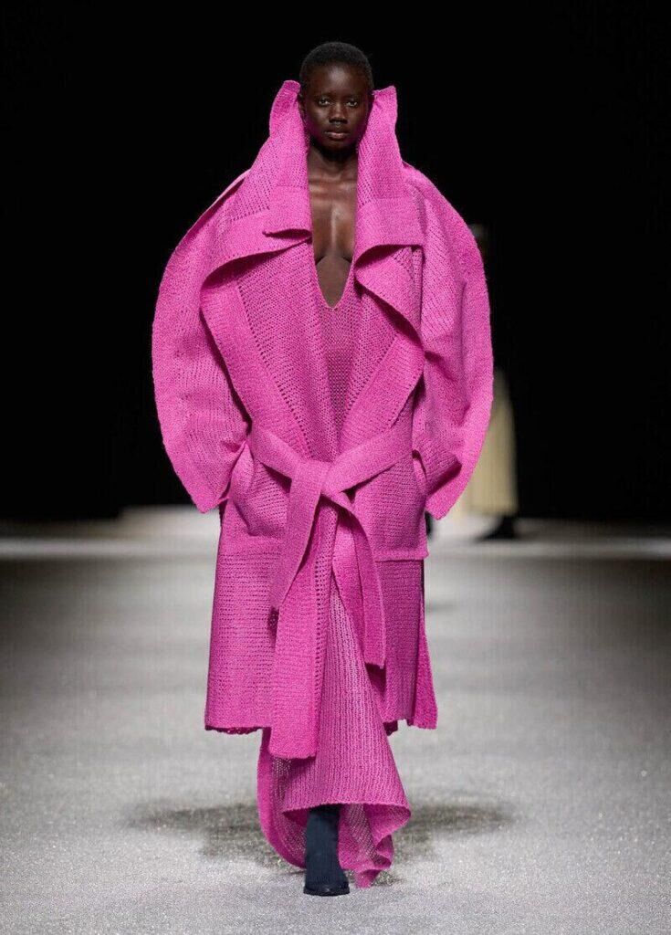 Le défilé Issey Miyake automne-hiver 2026-2027.