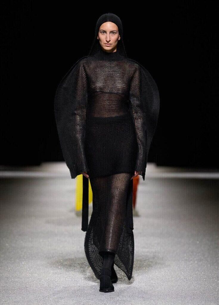 Le défilé Issey Miyake automne-hiver 2026-2027.