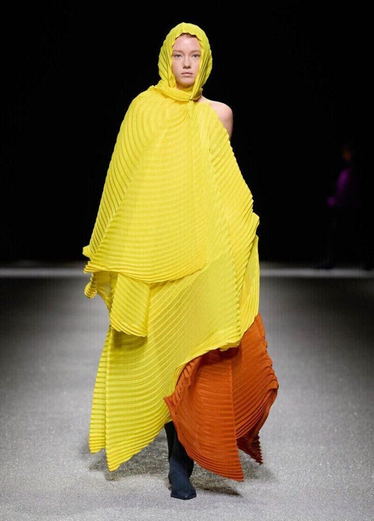 Le défilé Issey Miyake automne-hiver 2026-2027.