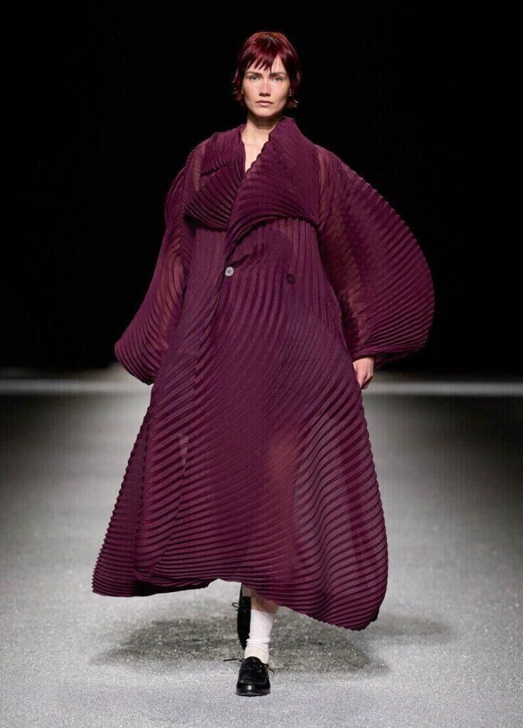 Le défilé Issey Miyake automne-hiver 2026-2027.
