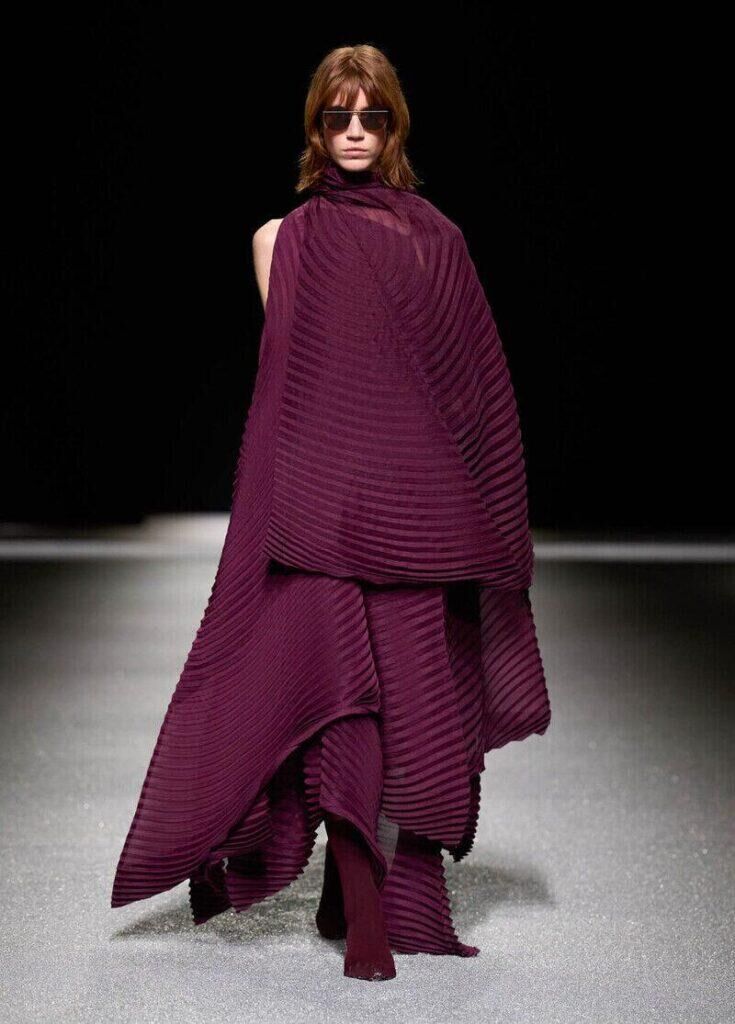 Le défilé Issey Miyake automne-hiver 2026-2027.