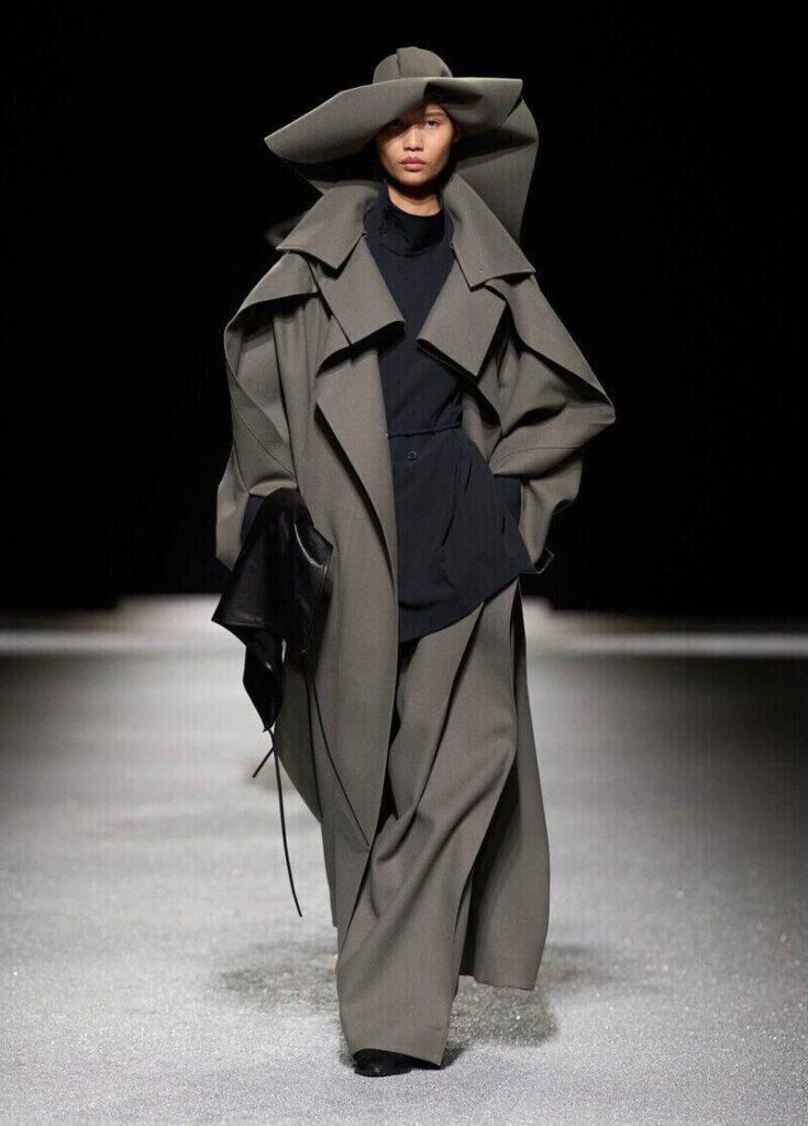 Le défilé Issey Miyake automne-hiver 2026-2027.