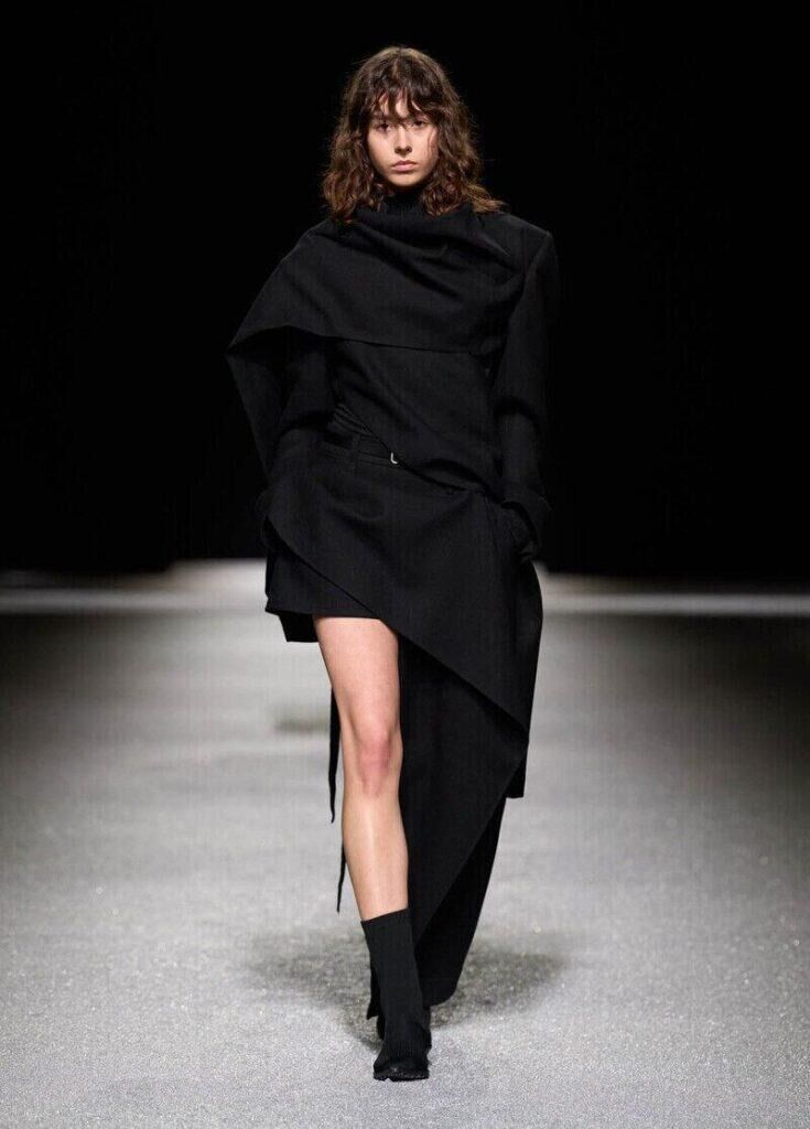 Le défilé Issey Miyake automne-hiver 2026-2027.