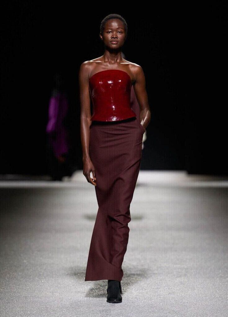 Le défilé Issey Miyake automne-hiver 2026-2027.