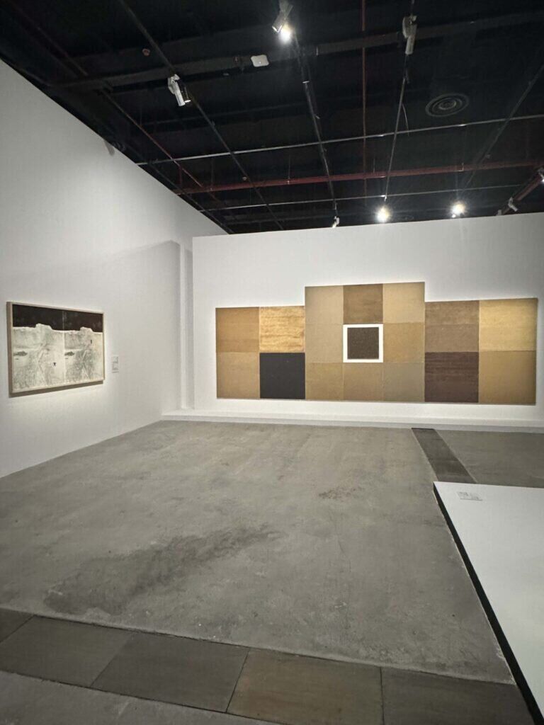 ue de l’exposition Arduna à AlUla en Arabie Saoudite.