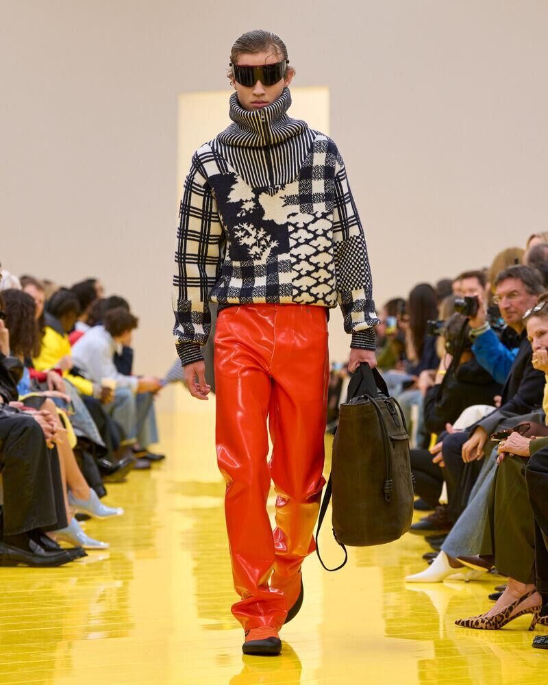 The Loewe Fall/Winter 2026-2027 show Paris Fahsion week.