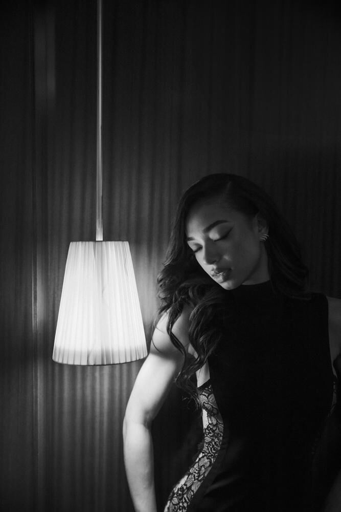 L'actrice Manon Bresch photographiée à Paris, le 16 mars 2026. © Nathan Merchadier pour Numéro.com.