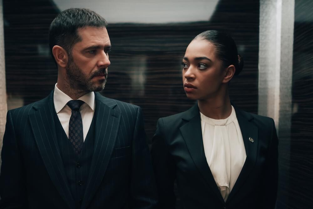 Melvil Poupaud et Manon Bresch dans la série Privilèges (2026). © Caroline Dubois.