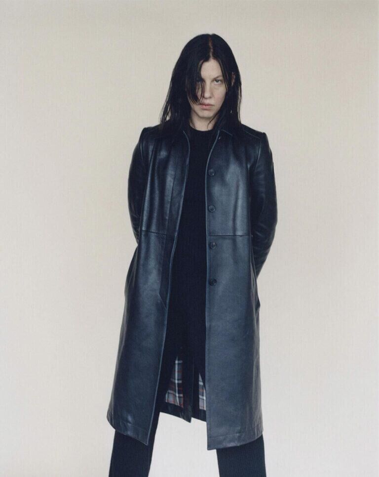 Portrait de Anne Imhof par Sean and Seng.
