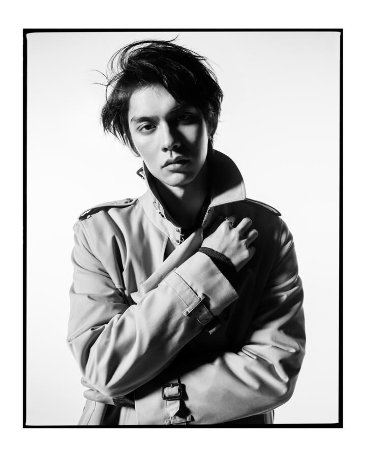 bright pour campagne burberry trench