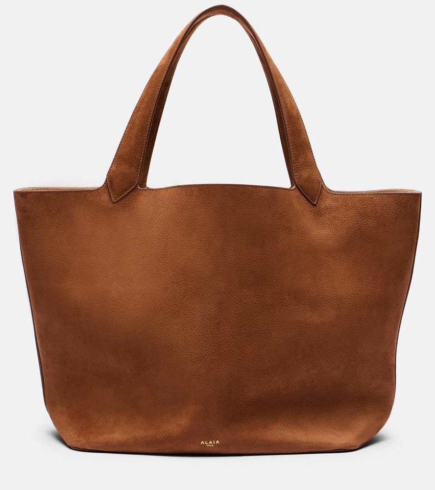 Sac cabas Le Cabas, Alaïa.
En daim, 2 200 €.