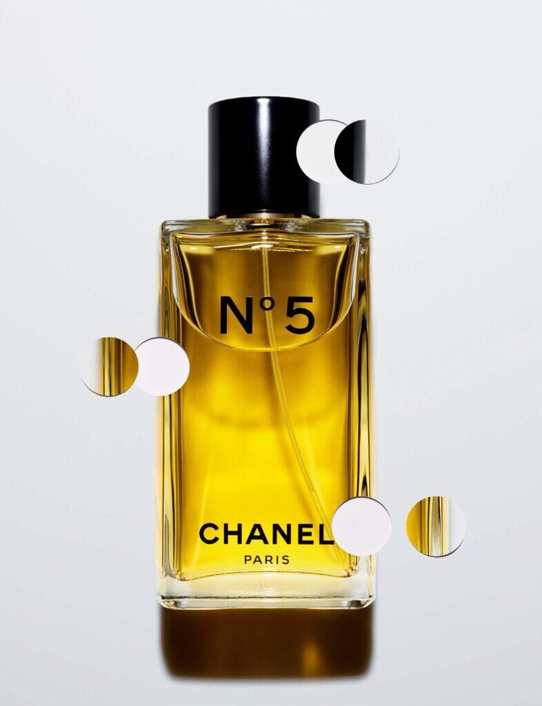 La nouvelle fragrance “N° 5”, eau de toilette par CHANEL