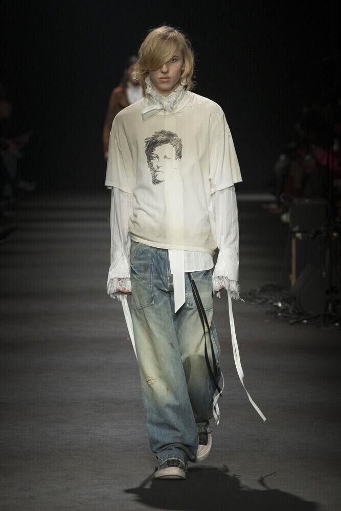 Le défilé Ann Demeulemeester automne-hiver 2026-2027 à la Fashion Week de Paris