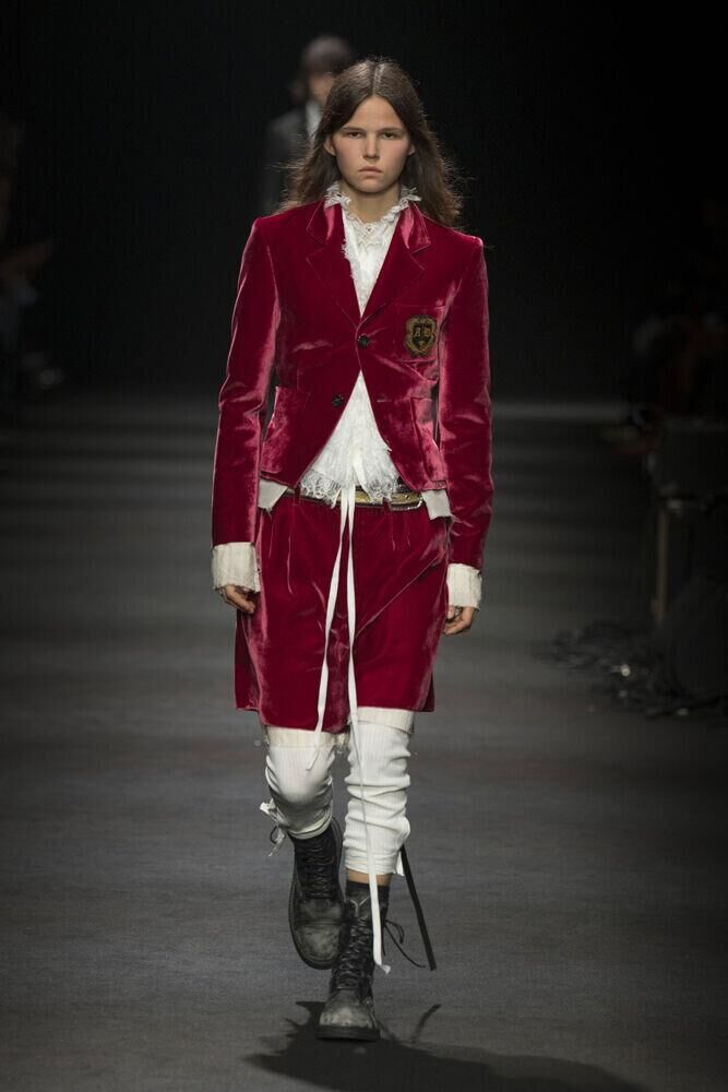Le défilé Ann Demeulemeester automne-hiver 2026-2027 à la Fashion Week de Paris
