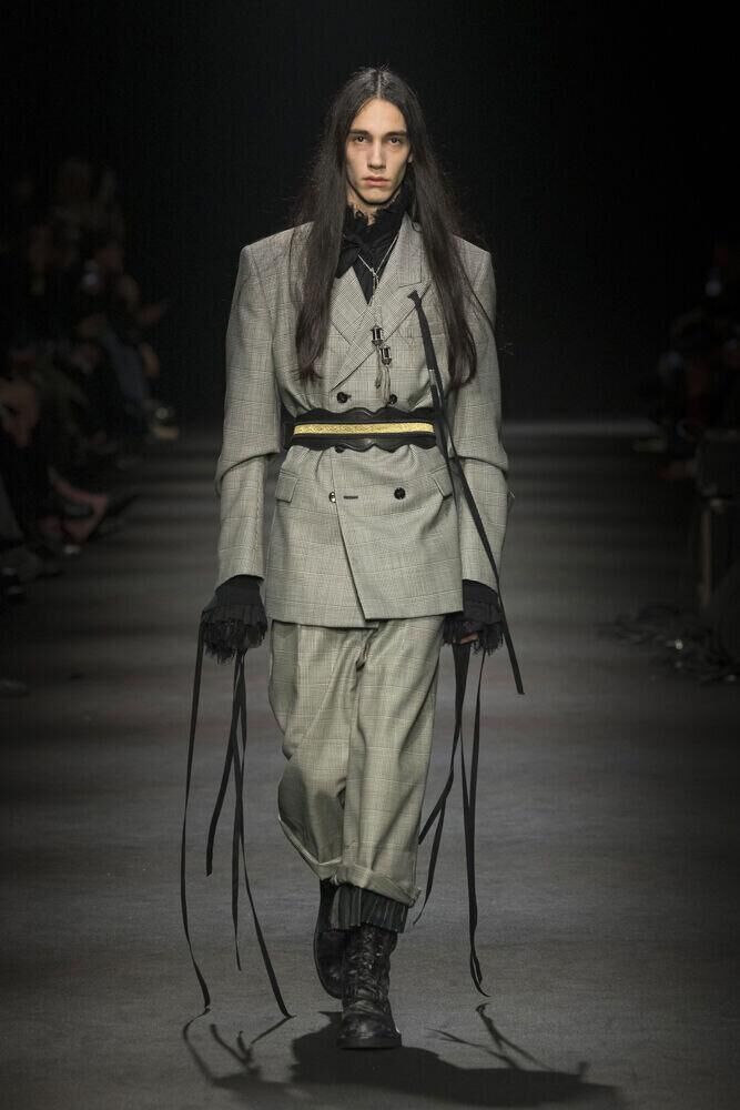 Le défilé Ann Demeulemeester automne-hiver 2026-2027 à la Fashion Week de Paris