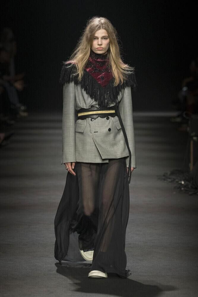 Le défilé Ann Demeulemeester automne-hiver 2026-2027 à la Fashion Week de Paris