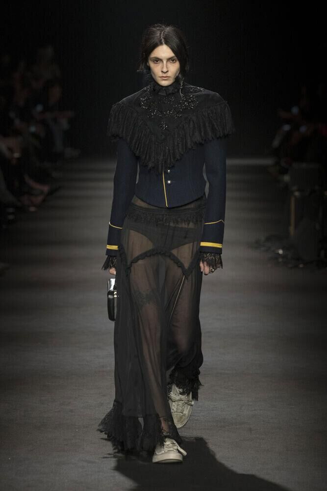 Le défilé Ann Demeulemeester automne-hiver 2026-2027 à la Fashion Week de Paris