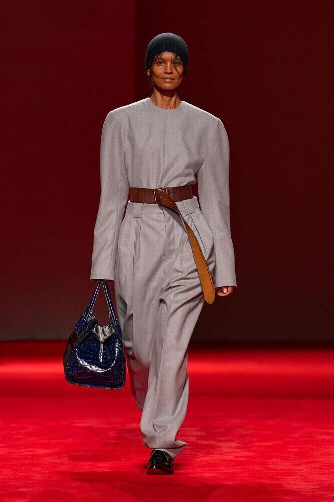Le défilé Bottega Veneta automne-hiver 2026-2027 à la Fashion Week de Milan