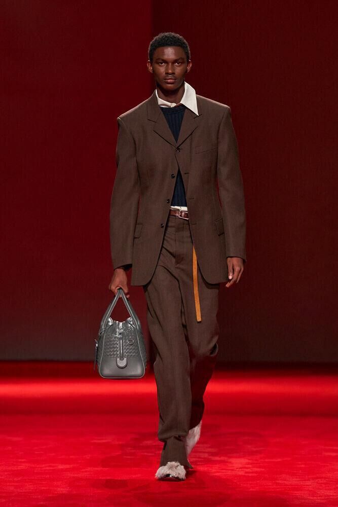 Le défilé Bottega Veneta automne-hiver 2026-2027 à la Fashion Week de Milan