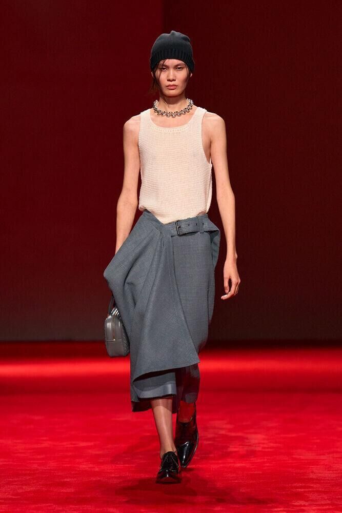 Le défilé Bottega Veneta automne-hiver 2026-2027 à la Fashion Week de Milan