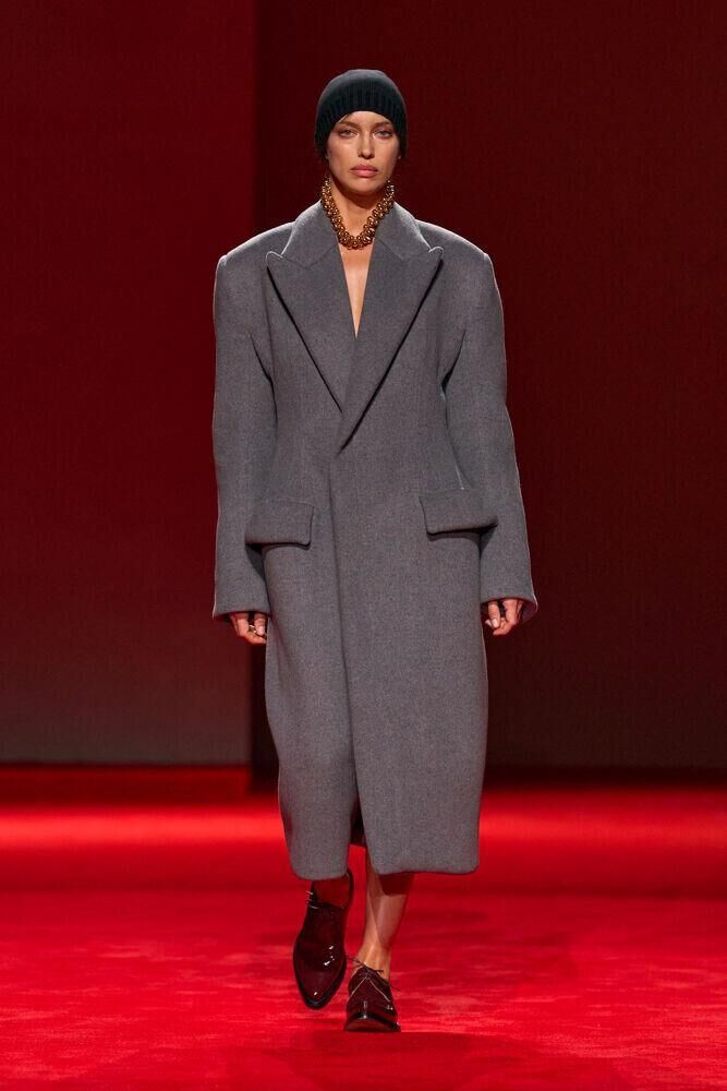 Le défilé Bottega Veneta automne-hiver 2026-2027 à la Fashion Week de Milan