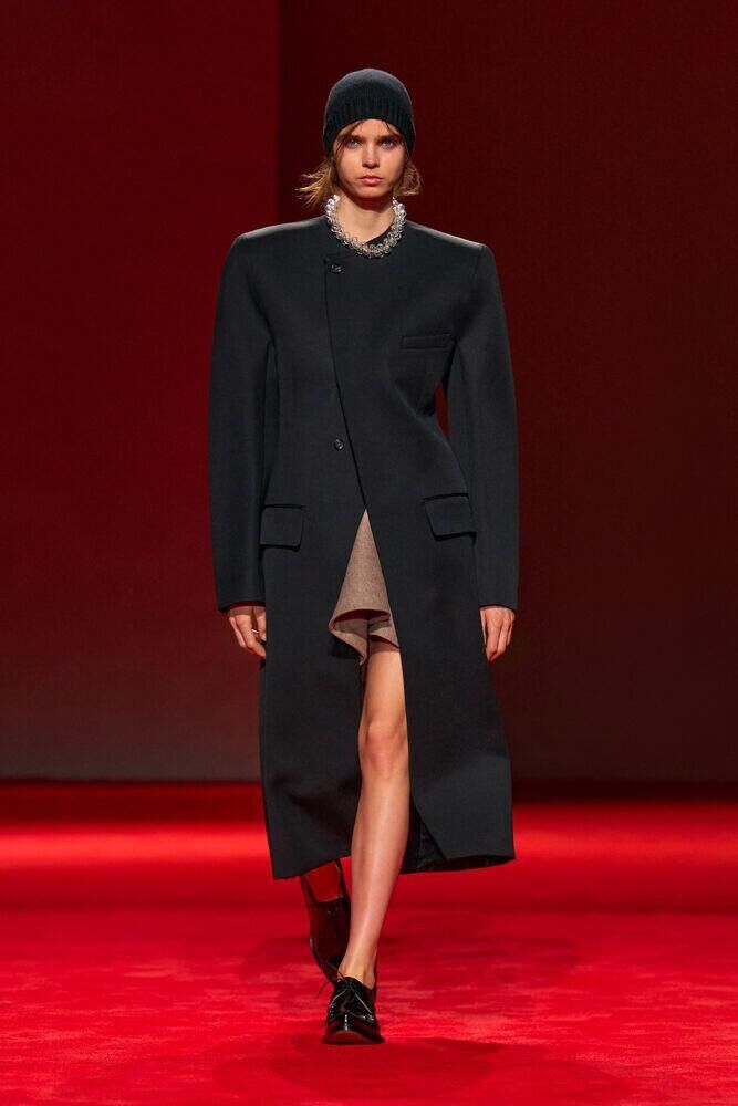Le défilé Bottega Veneta automne-hiver 2026-2027 à la Fashion Week de Milan